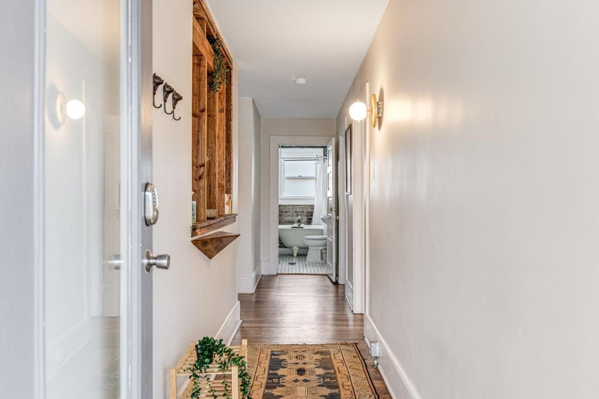Holiday home Riverside Trade Retreat Avantstay Industrial-chic Near Downtown *