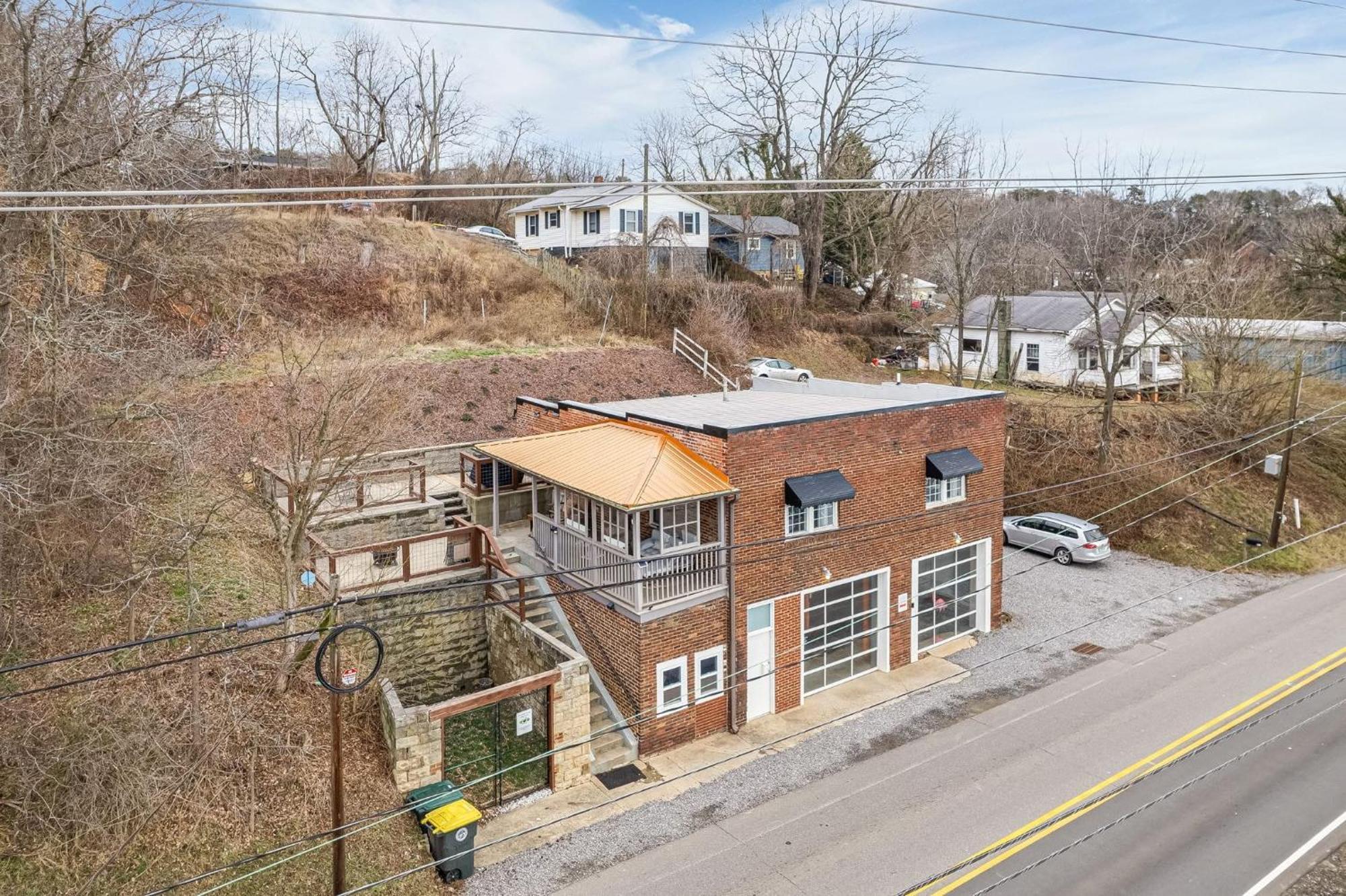 Riverside Trade Retreat Avantstay Industrial-chic Near Downtown Holiday home